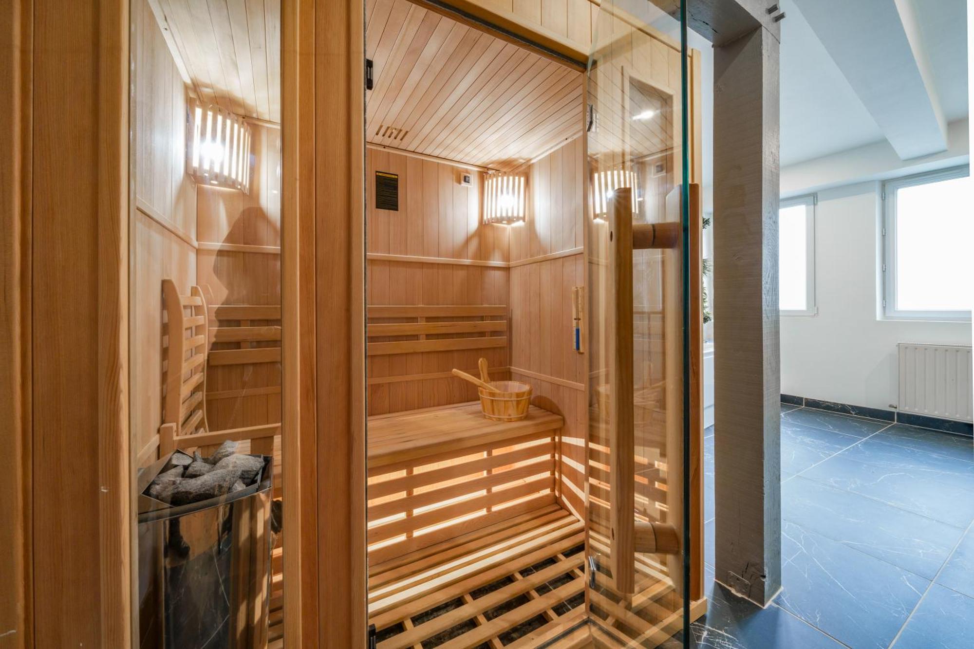 L'Evasion Amboise, Sauna Jacuzzi エクステリア 写真
